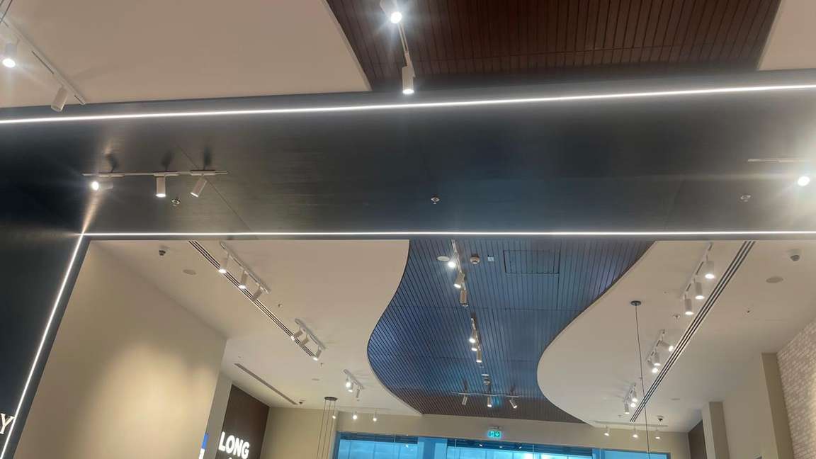 Veneer Ceiling Suite
